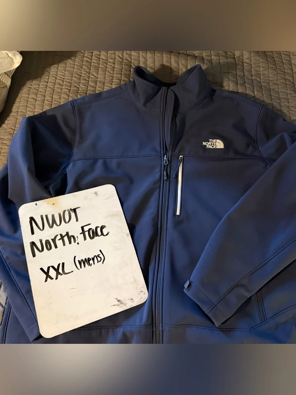 The North Face Men's Navy Blue Lightweight Jacket